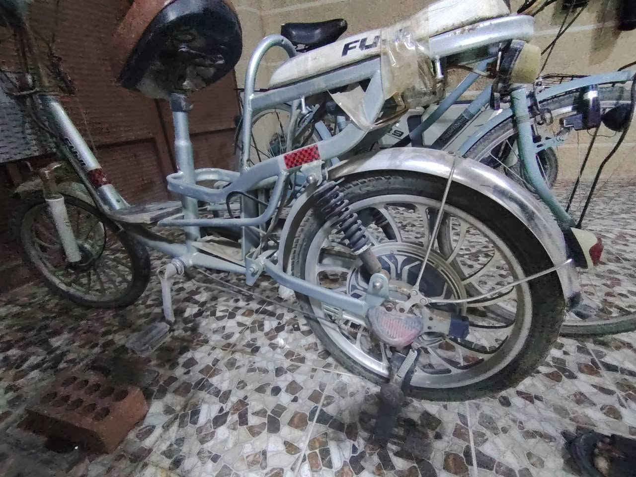 سلام عليكم بسكال شحن البيع نقص بس بطارية مكاني بعقوبه مجمع الصناعي سعر 50او بي مجال ***********
