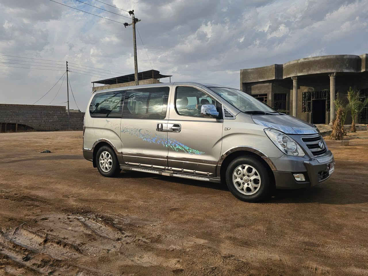 سلام عليكم ستاركس مجول 2016 مكفوله من ضربه وتبديل ماعده قطعه ربع الخلفي صبق من كوريه كلير سياره جاهزه من كلشي رقم بصره دولي مكان السياره بصره***********
