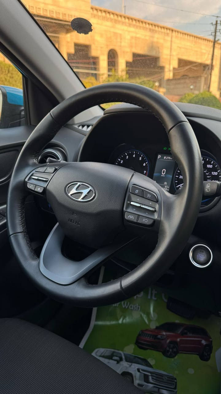 السلام عليكم مكلف بالنشر
كونا هونداي 2023  sel 
وارد امريكي 
رقم بغداد رقم جديد 
محرك 2000دوش تنفس طبيعي ماشيه 20500 mil 
السياره دفع رباعي فتحه بالسقف شحن وايرلس رادارات أمامي جانبي 
توقف ذاتي اوتو بريك اثناء الازدحام
تدفئه كشنات اماميه
دخول ذكي بدون مفتاح تشغيل عن بعد 
درايف مود سبورت وسمات ونورمل ويل 17 
السياره كلين بدون صبغ فقط بارد في الجاملغ الخلفي عكس السائق 
السعر 19000$ و بيهة مجال

لتواصل ع الرقم ***********
العنوان بغداد حي العدل
