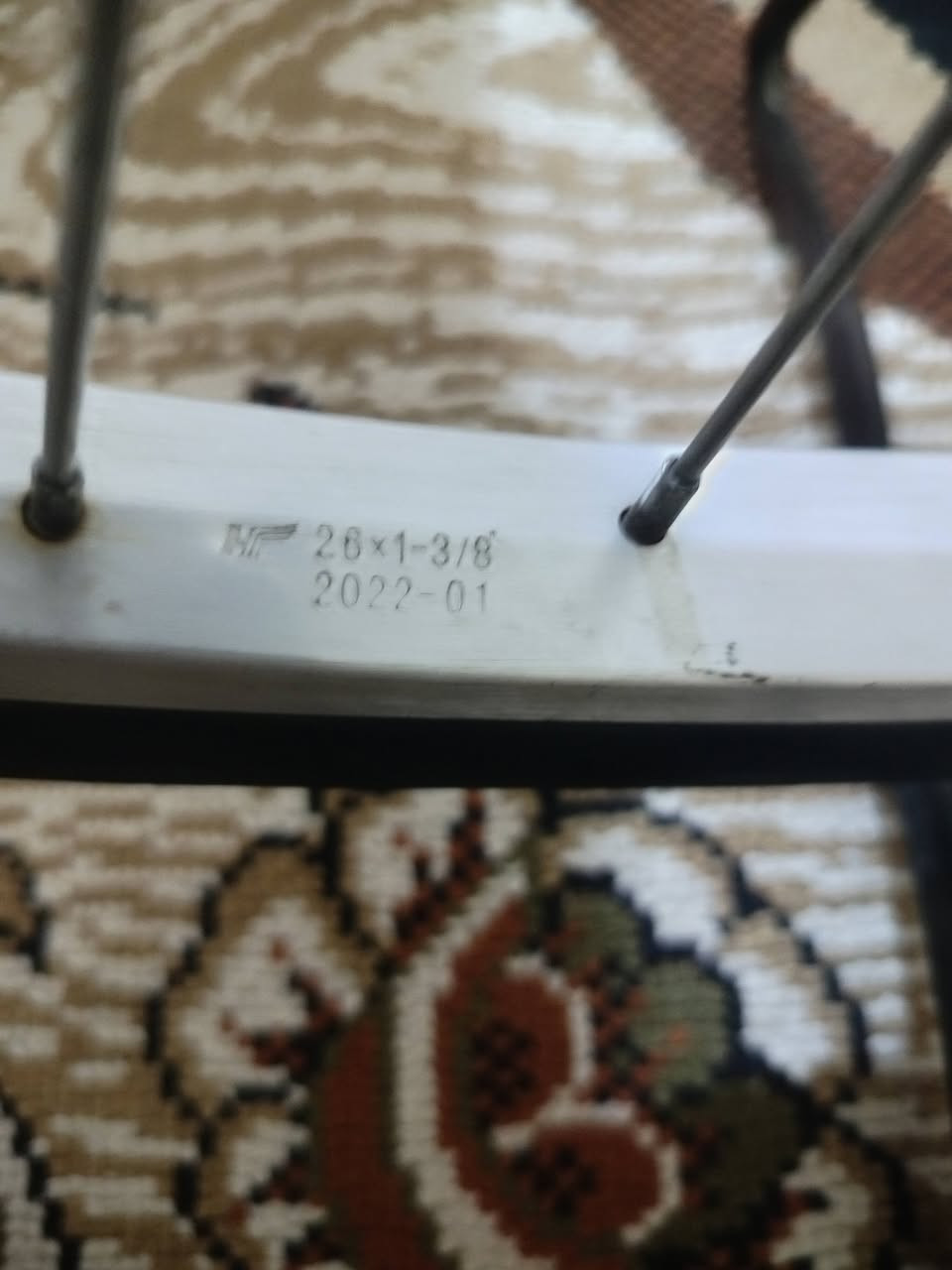 السلام عليكم بايسكل للبيع مكان حي المعلمين الجديد حجم 26 الموديل 18 السعر ب 135 وبين مجال للشراي الرقم***********
