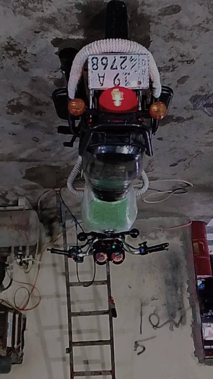 سلام عليكم شباب دراجه دايون نفخ محرك 200 موديل 2022 طالعه بل 23 رقم وسنويه تحويل مباشر بسمك دراجه نضيفه كهربائيات كلها شغاله مكفوله من تنقيص وتبخير مكاني كربلاء كنطره سلام السعر 1/850 بيها مجال  الستفسار/***********
