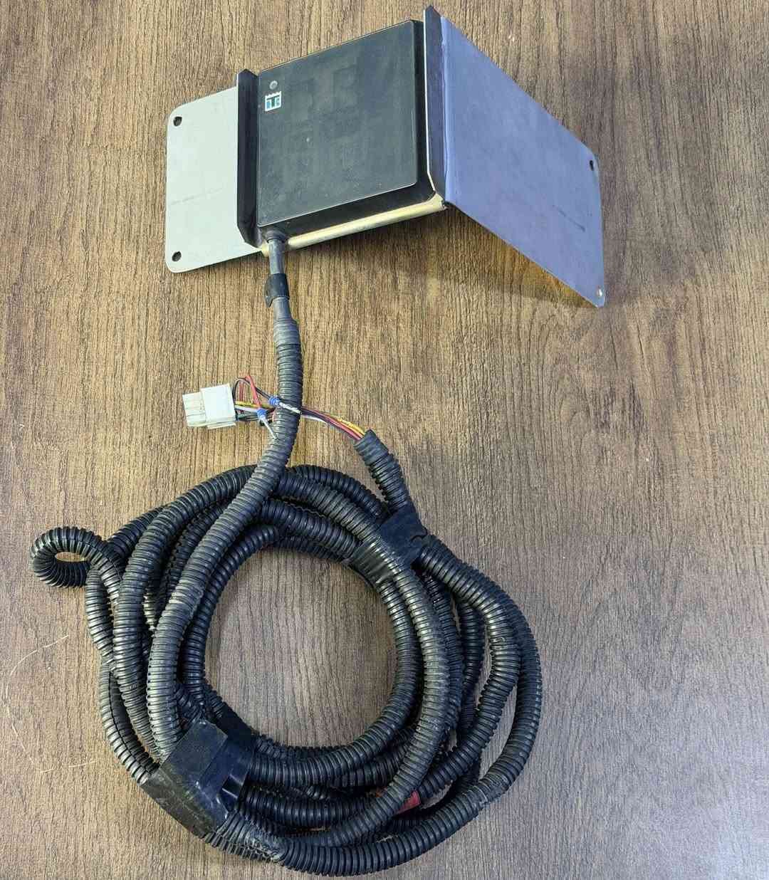 ترفك مل ابو رباط
‏السلام عليكم متوفر جديد ترفك ابو  ‏درجة مل ابو رباط أصلي
‏ عنوان: زاخو إبراهيم الخليل - علي تركي - ***********
SLX / SLXE / SLXİ / SL-400e / SB-210
