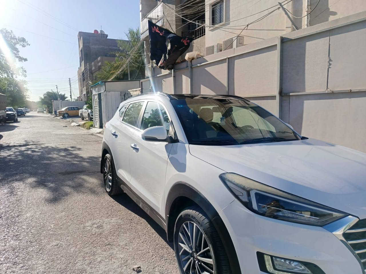 السلام عليكم
سياره توكسان خليجي 

موديل( 2020)

فوووول مواصفات ١/١ البانوراما 

بيها تبديل باب السائق قطعة اصلية بدون صبغ وربع جنطة صبغ  المحرك و الكير كفاله من فتح 

رقم بغداد الدولي الجديد

 مشروع وطني

ماشيه 100 الف

السيارة ب اسمي 

يعني من كلشي كاملة الياخذه مجرد تحويل ثاني يوم

مواصفاته /

لايت 5عدسات

بانوراما وبصمة تشغيل

بصمة ابواب

٣ انضمة قيادة

2كرسي كهرباء

أريل نفكيشن

شاشه ابل كار بلي البلادية مال توكسان 

شاحن واير ليس 

ثلاجه بلجكمجه

محرك ٢٠٠٠ دوش

اي بي اس

فول تحكم ستيرن

حاجب نهاري 

حساس امامي

حساس خلفي

كاميرا خلفية دوارة

مري شفط ويا القفل

سايد بريك بلرجل 

نضام ترحيب

ويل ١٨

مخرج Aux 

مخرج usb

مثبت سرعة

اشاير بلمري

يدات نيكل 

قطعتين تبريد

والسيارة داخله هزه جديد 

ومجدد السنوية 

ومتحول الرقم الجديد 

يعني الياخذة مجرد تحويل سنوية لل2031 + تخم تاير جديد  للاتصال *********** 
السعر 195 وبيها مجال
