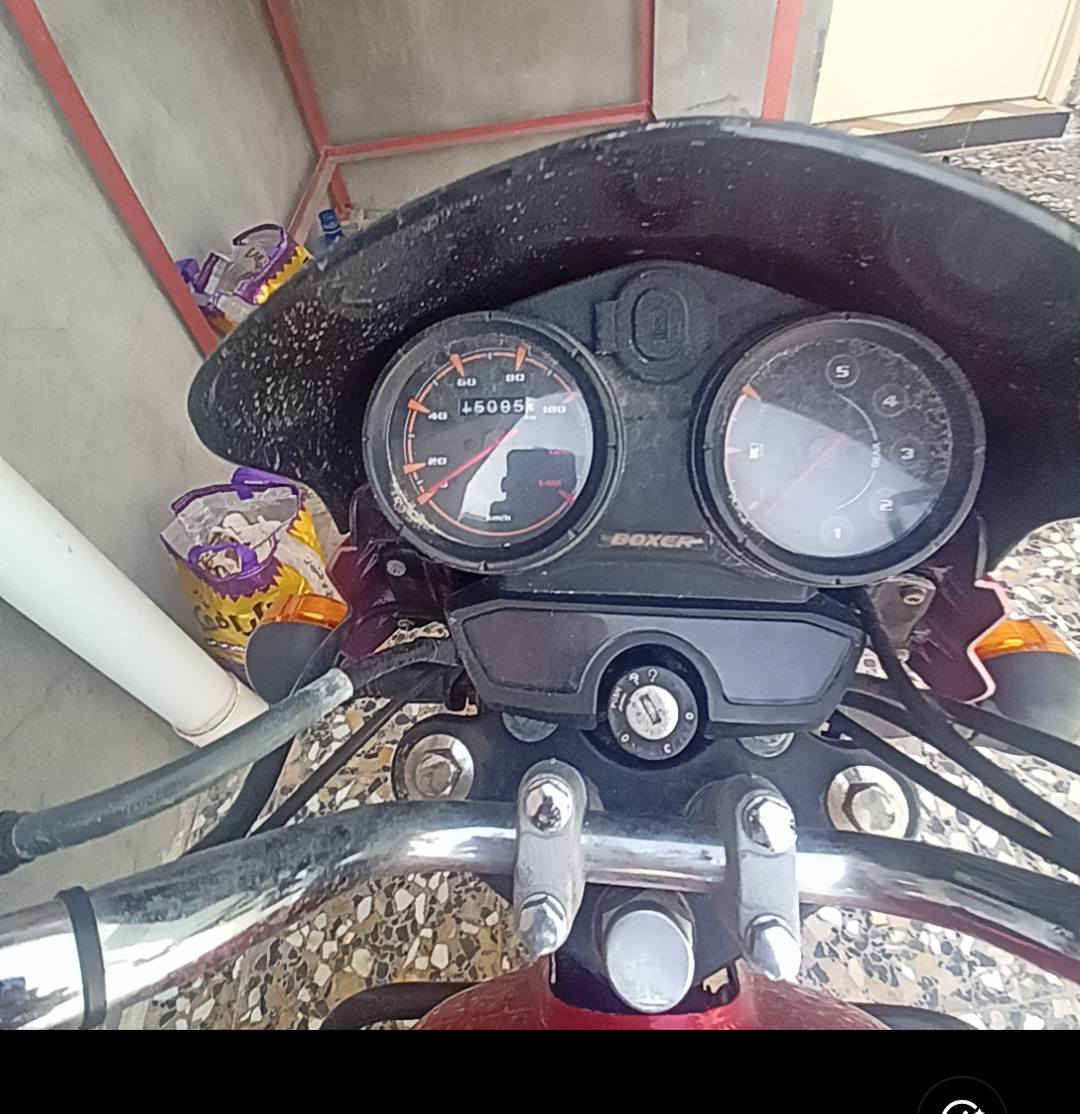 دراجة بوكسر للبيع مكفولة وأستخدم شخصي ماشيه 15 الف حقيقي موديل 20 الدراجة باسمي العنوان قضاء الفاو للأتصال ***********
