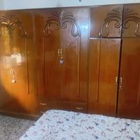 غرفة للبيع خشب صاج قوي كاملة كل ملحقاتها وياها كنتور ست أبواب جرباية ن...