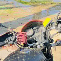 دراجه بوكسر للبيع اوارق كامله مفتوحه مره وحده  السعر 850 وبيه مجال للا...