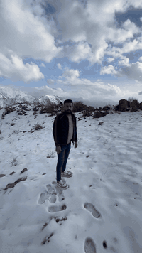 قال علي بن ابي طالب أمير المؤمينين :
من مدح نفسه فقد ذمها
‏‎اسمع اهل بغداد و بصرة شيكولون على سفراتي

‏‎اني محمد ابو سيارة خاصة، من داخل سليمانية ( ٤ راكب، ٧ راكب، ١٤ راكب) 🚗🚌 تأجرني نفتر مصيف
‏‎ رقمي ***********
