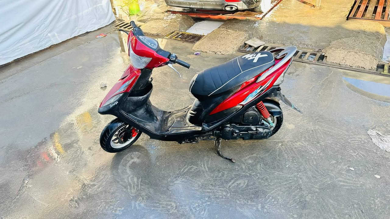 السلام عليكم
ماكس عدله صارلها 5

 تشهر 

من اشتريته دراجه نضيفه كلش 

ومداري الدراجه من كل النواحي

 بوشه٤٩ دراجه مامفتوحه

 كلشي بيه بلادي موجود

 كفراته البلادي البك لايت الخلفي البلادي

 الصالنصه البلادي والمرايات كامل

 ملحقاتها موجوده  

المكان كربلاء طويريج قرب المعهد الفني 

  ***********

السعر بلاش والله مقارنت بنضافتها 600

وبيها مجال  رجائاً للشرايه فقط
