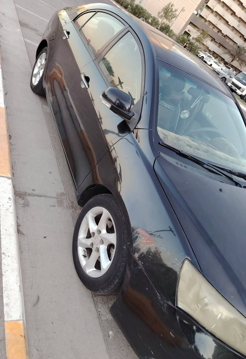 امكراند جيليC7 2012 بلاديه    رقم بغداد سنويه بأسمي
مكينه كير خير من الله
حداديه 75٪
باتري جديد
أشاير بالمري
فتحة بالقماره
شاشه
سياره بلاديه عدا صبغ بالهلالات ع كد شبر
والجاملغ جهة اليمين بي بارد
السعر 55 $ ورقه
للتواصل ع الرقم ***********
مكانها بغداد مجمع بسمايه
