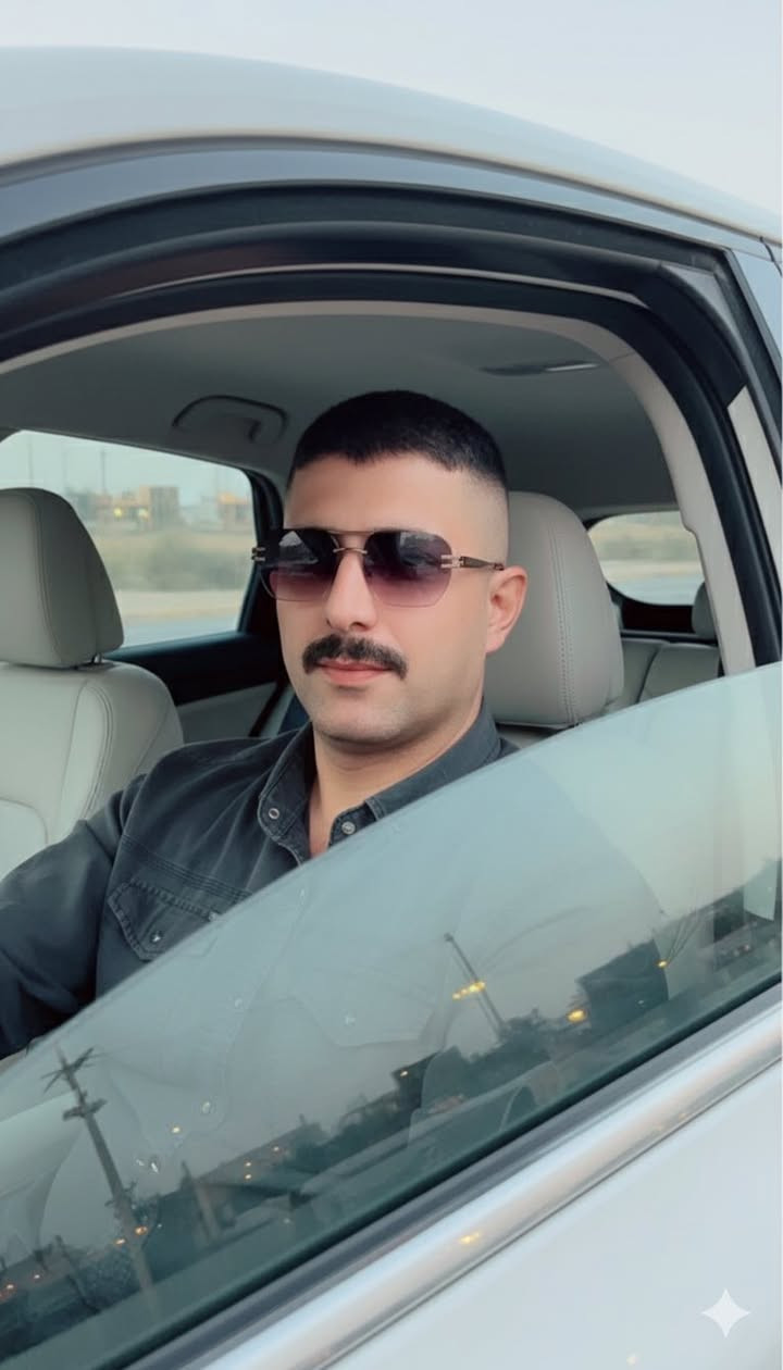 السلام عليكم شانجان L7 مكفولة ماعدا شوية شخوط بل دعامية الأمامية ماشية 30 الف مواصفات فول المعروف عن الشانجان مكاني الدورة رقم *********** بي واتساب
