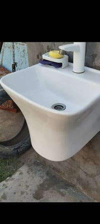 مغاسل • نضيفه • للبيع