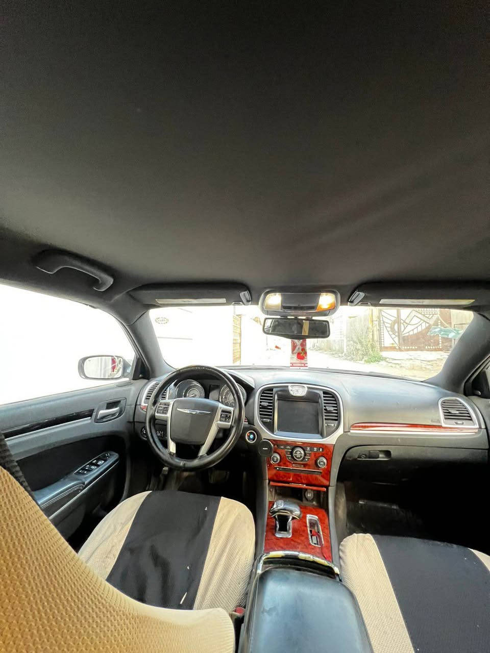 السلام عليكم وبامه لبيع  سياره جديده رقم سلمانيه تريد واكله واتريد تحويل سياره جاهزه موديل 2013 كندي سياره بيه اربع قطع صبخ التقرير موجود بالصور حداديه اكسل كير مكينه كله حلوه جاهزه السعر 145 بيه مجال المكان ابو الخصيب حمدان *********** ابو الخصيب, البصرة
