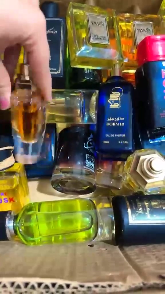 عطور للبيع العدد ١٩٠ قطعه ماركات فرنسيه و خليجيه بالك كويتي اصلي ١٠٠٪؜ شرط الفحص السعر 760 يعني القطعه ب ٤ الاف عليك


**إذا كنت صاحب هذا الإعلان وتريد حذفه لأي سبب، رجاءا أرسل رسالة إلى الدعم الفني**