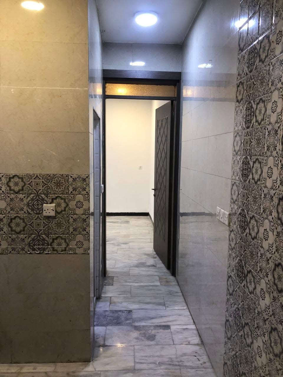 للإيجار في السيدية

🏡 دار سكني

📐 المساحة: 70 م²

✨ المواصفات:

* 3 غرف نوم (غرفة ارضية)
* صالة
* مطبخ
* خدمات

💰 بدل الإيجار: 825 ألف دينار (قفل)

📞 للاستفسار: ***********

شركة ابو بأسل للاستثمار العقاري
