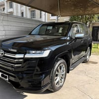 لاندكروز VX • توين توربو • ٦٣٠٠٠ كم