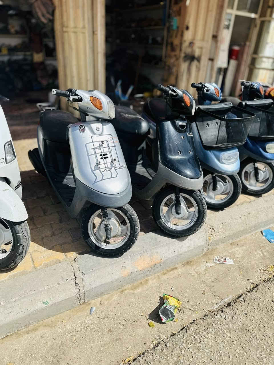 سلام عليكم درجات نضيفه للبيع تجي وتشوف بعينك منغوليات اتلاثه خوات الحاويه ما مفتوحات وبطات ثنين واكزز وبوليس المكان كربلاء سوك الاخير مقابيل قاعة الابداع للتواصل***********
