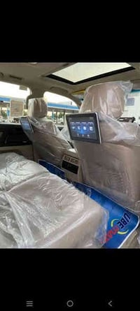 لاندكروزر موديل ٢٠١٩ ساز ماشية ٨٠ الف مكفولة من الضربة والصبغ مغلفة بي...