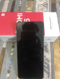 نضافه 100/100 الجهاز للبيع السعر 225  او مراوس ايفون 11 ابرو ماكس   ات...