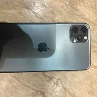 ايفون 11 برو ماكس ذاكرة 64 بطارية 71 جهاز كفالة عامة  فقط يحتاجلة شاشة...