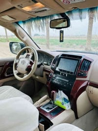 لاندكروزر موديل 2015 كويتي فول مواصفات بيع مستعجل للاستفسار 0782974375...