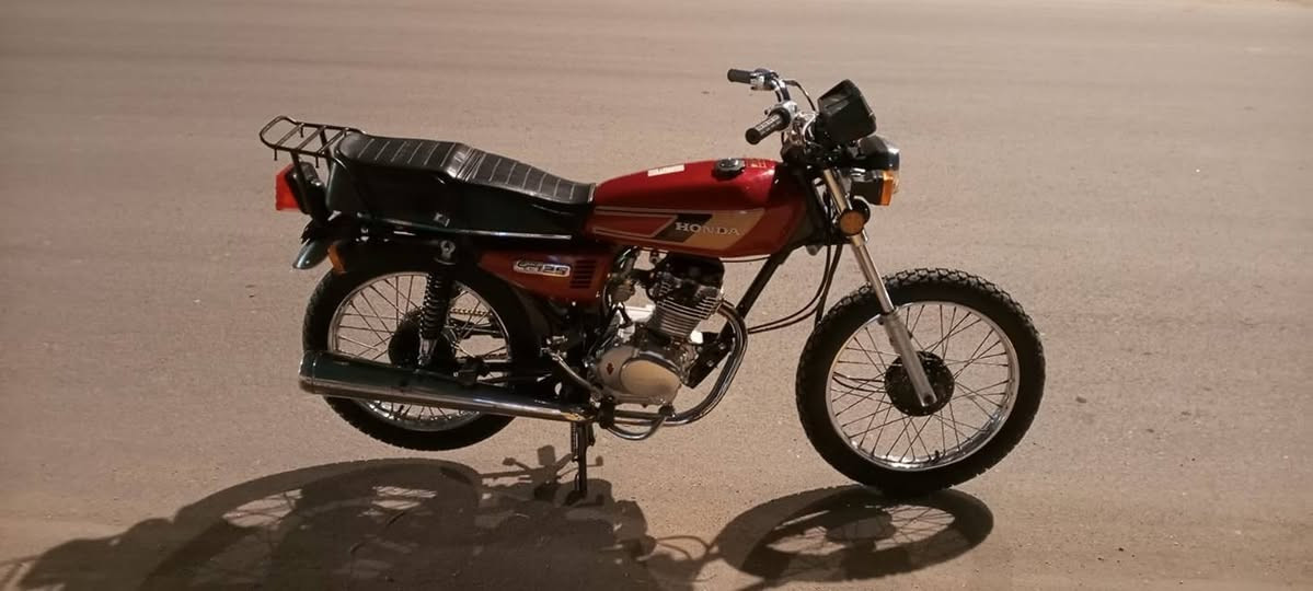 سلام عليكم دراجه نامه مكينه سيجي دراجه بلاديه صارله اقل اسبوع من معمره انضف من صوره السعر خاص وتحياتي لجميع 🫡
رقم***********
