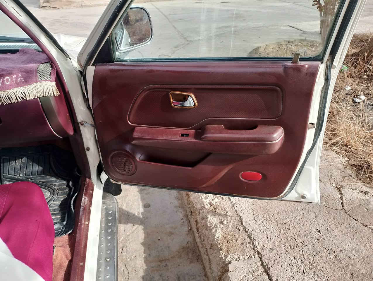 السلام عليكم
بيكم صيني سوبر دير موديل 2010
تبريد شغال محرك كير خير من الله 
سياره مصبوغه حزام تحويل مباشر ارقام انكليزي تسويه لل29 السعر 65وبيها مجال بسيط 
سياره جاهزة منكل نواحي تواصل ***********
