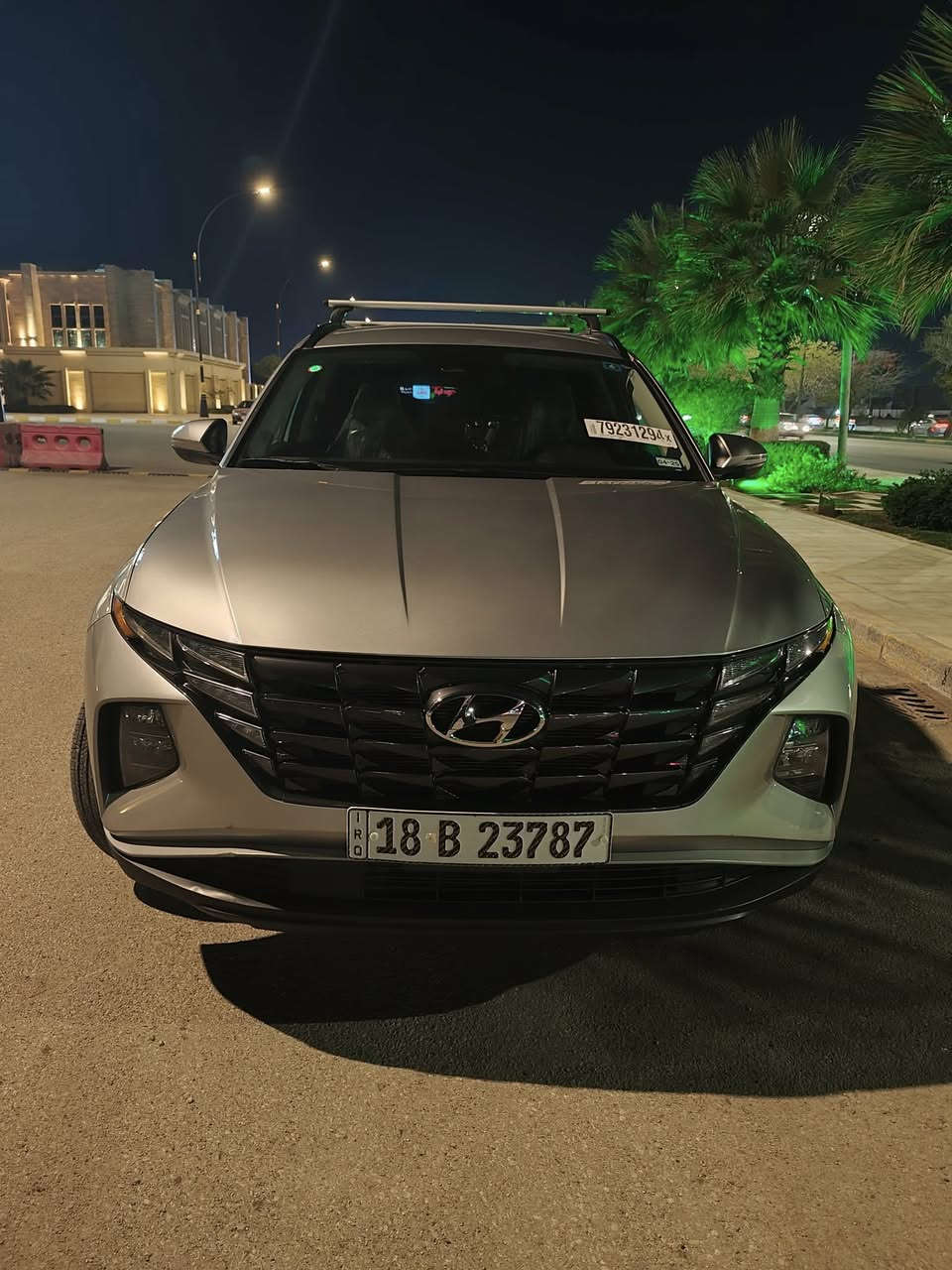 السلام عليكم ورحمة الله وبركاته
للبيع توكسان 2023   

مرقم بابل سياره جديده زيرو

ماشيه ١٠ الف بجم كبس 

حادثه تبديل باب السائق فقط

كما موضح صور الحادث 

فول عدى البنوراما 

اسبير وعده وكتلوكات الشركه كلهم بعده 

لد نهاري 

تحكمات استيرن 

مقاعد اماميه كهرباء 

تبريد قطعتين 

شاحن تلفون

سايد بريك دكمه

اوتو هولد

مود درايف 

نظام المنحدرات 

حساس خلفي 

شاشة 

كامره متحركه 

مكينه ٢٥٠٠ بانزين عادي 

تشغيل عن بعد 

اريل نفكيشن

بقية المواصفات المعروفه 

السعر٢٠٧ وبيه  مجال 

للاتصال ***********
