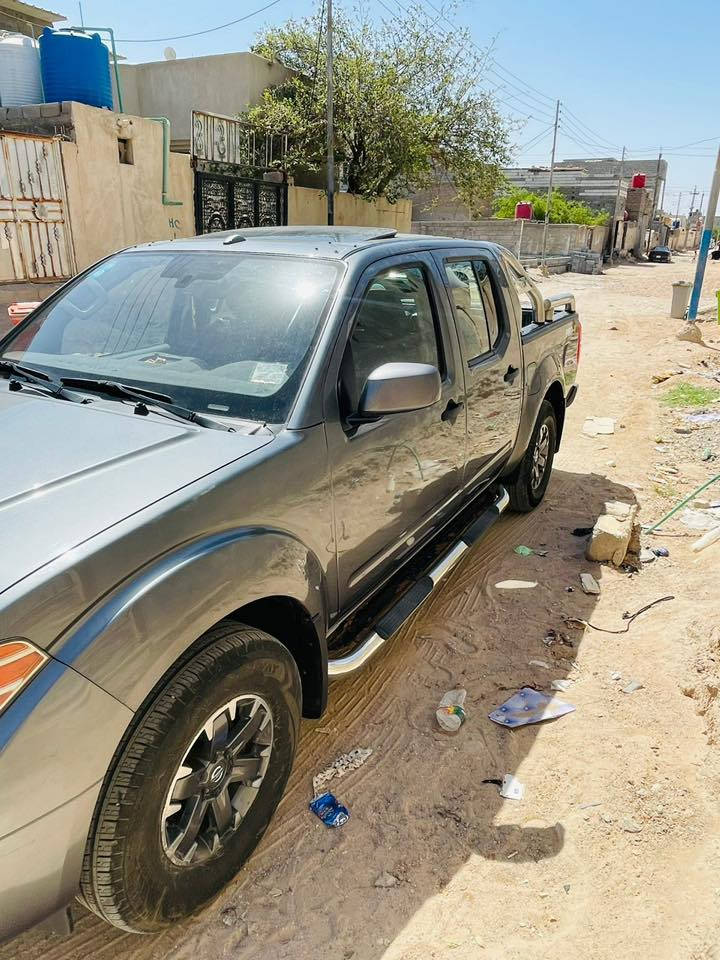 السلام عليكم
فرونتير فول ‏2018 ￼موصفات برو كشنات تحكم فتحه سقف سياره وارد أمريكي حادثها كلش بسيط راسلني على واتساب ودزالك حادثها سياره نضيفه العنوان البصره الزبير 

رقم الهاتف ***********
