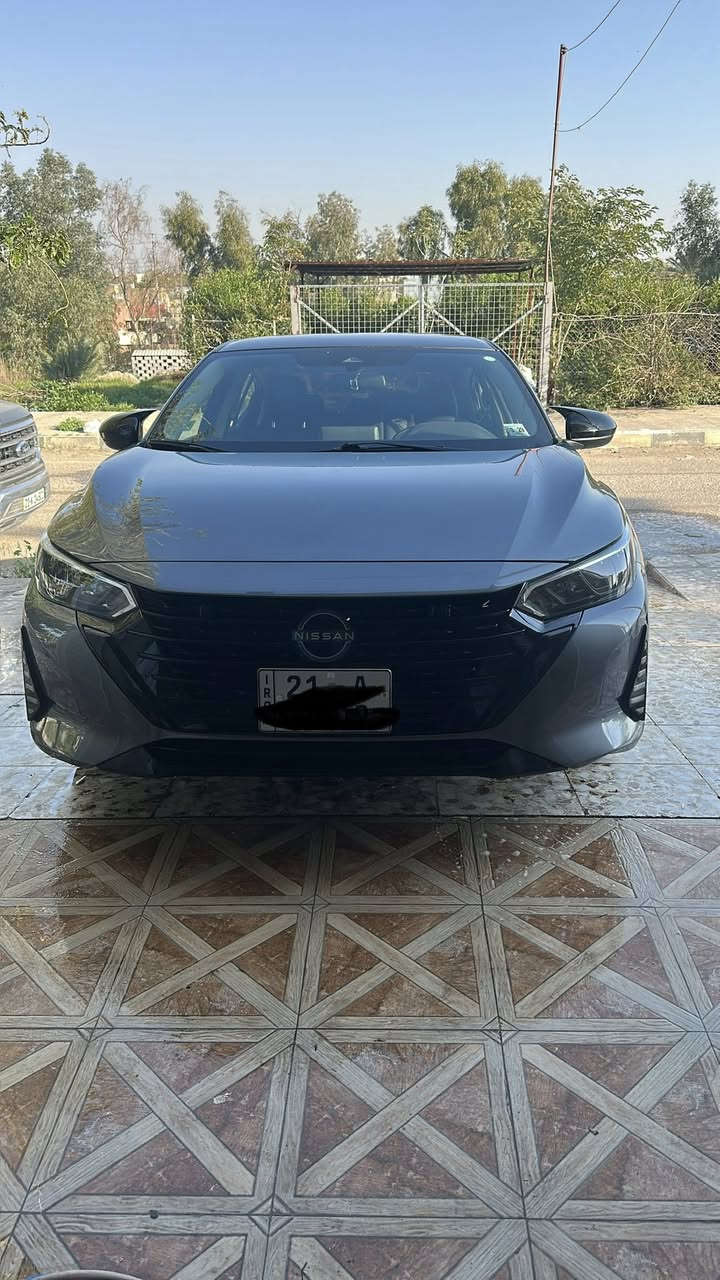 سنترا sv2024  كلين وارد أمريكي حادثه الطبله جهه السكن بدون صبغ ولا تبديل كله على وضع الشركه  سياره جديده بمعنى الكلمه رقم سليمانيه ب اسمي ماشي 3 مايل للاتصال *********** 
السعر 160 قفل
