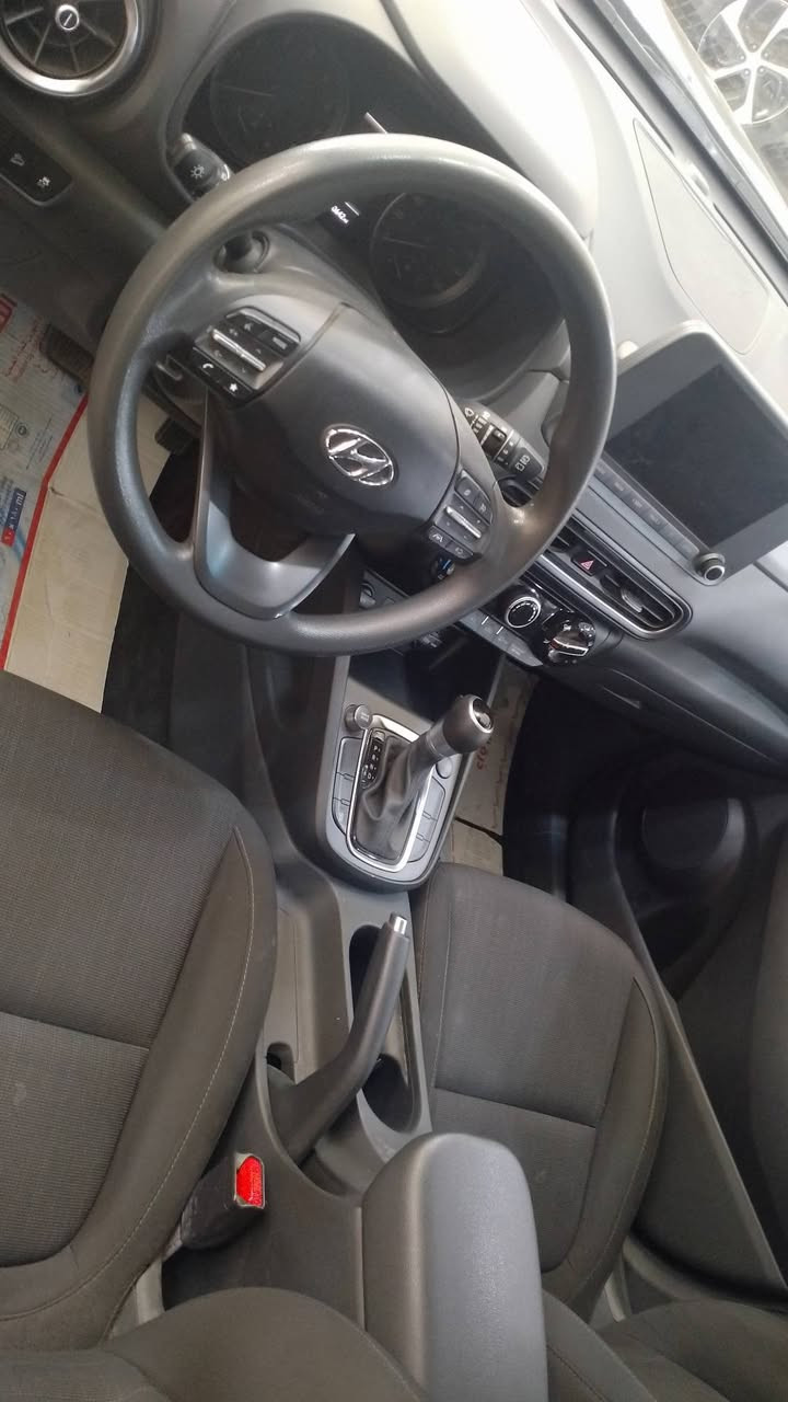 ‏السلام عليكم هونداي كونا 2022 وارد امريكي حادث بنيد فقط محرك 2000 دوش فول مواصفات ما عدا الفتحة سيارة ماشية 40 رقم بغداد بأسمنا كير محرك تبريد صدر مكفول سيارة جدا نظيفة وحلوة مواصفات بصمة وبصمة ترحيب كامرة شاشة فول تحكمات رادار جانبي رادار امامي توقيف ذاتي كشن كهرباء لد امامي خلفي تدفئة كشنات رقم بغداد الدولي الجديد وهزة وسنوية كله جديد السعر 155 وبيهة مجال
‏العنوان:بغداد الاعظمية
‏الاتصال :***********
