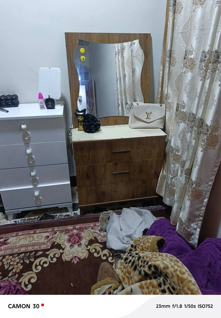 غرفه تركي ٥قطع السعر ٣٥٠ الصقلاوية ***********
