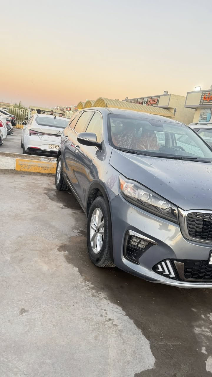 السلام عليكم
سورنتو ٢٠٢٠
حادثها جاملغ وبنيد 
 رقم اربيل 
السعر 160 وبيها مجال حك الجيه 
الموقع معارض الحيانيه معارض رقم 10

الرقم : *********** متوفر واتساب
