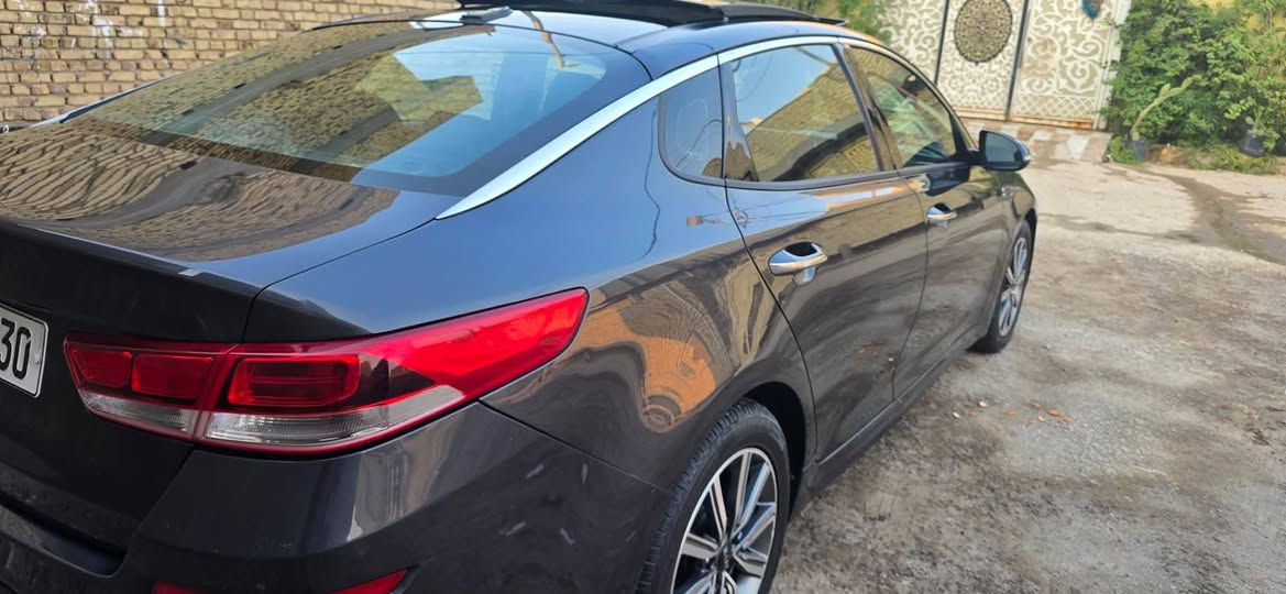 سلام عليكم
للبيع سيارة اوبتما 2019 وارد امريكي رقم قادسيه بسمي تحويل ثاني يوم 

حادث مرفق سياره كفاله غير شي بصيط بدعاميه 

فقط  وماشيه ٨٥  ومن دخلت ماشيه ٢٤

موصفات: (.  فول عدى البصمه  )

1شاشه كبير لمس ✅

2كامره دواره ✅

3تحكم جهتين ✅

4 مثبت سرعه ✅

5تحديد مسار✅

6مانع نزلاق ✅

7راذار جانبي ✅

8 حساسات خلفي+ جانبي+امامي ✅

9 3 واقعيات قياده+EXO+SPORT+COMFORT✅

10شاحن UDB✅

11منفذ AUX 

12شاير مري ✅بنرامه قياده ذاتيه كشن كهربائي لايت لد ثلجي  اهواي بيه موصفات

مكينه+✅ وكير+حداديه=كفاله تخم تاير جديد   

حجم محرك2400 GDi

مكاني ديوانيه عفك 

الشراي يتصل ***********
