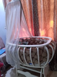 سرير اطفال • مع ضفيره • بغداد الوشاش