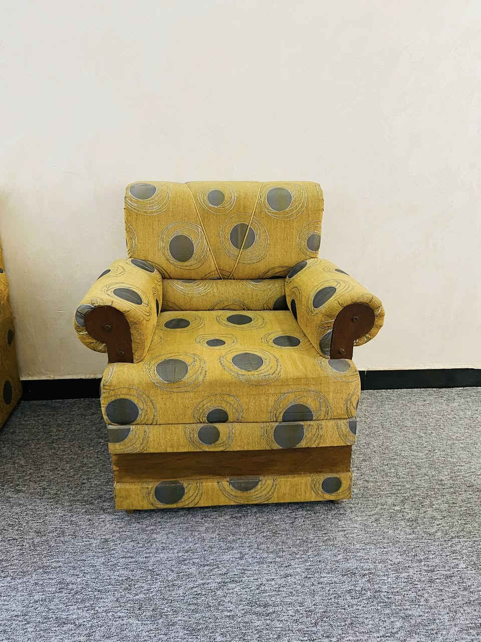 تخم 6 قطع نظيف تسكام
السعر 270 بي مجال الديوانية مركز


**إذا كنت صاحب هذا الإعلان وتريد حذفه لأي سبب، رجاءا أرسل رسالة إلى الدعم الفني**