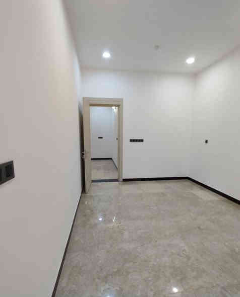 دار للبيع حي الغدير في النجف
( 200 م) واجهه 10م نزال20م طابقين 4 نوم سويتات مع إستقبال وصالتين( زيرو )شارع 12م مفتوح على شارع فرات غدير..
السعر (850  مليون)
مكتب الغدير
***********
