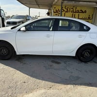 سيراتو خليجي موديل 24رقم بغداد تحويل بيه صبغ بنيد وجاملغ وحالين دعاميه...