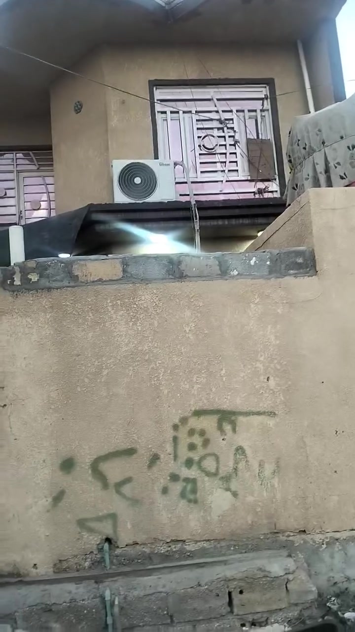 🏡 بيت للبيع في كربلاء المقدسة 🏡
📍 العنوان: كربلاء – الأمن الداخلي – الرافدين الأولى
🔹 المساحة: 150 متر مربع
🔹 البناء: طابق ونصف
🔹 الخدمات متوفرة بالكامل: ماء، كهرباء، مجاري، وتبليط.
📞 للاستفسار والتفاصيل: ***********
