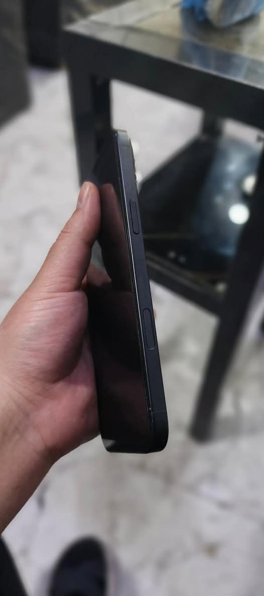 ايفون 16 بلص
دورات الشحن197 🔋 بطارية 98 

حهاز نضيفً حيل بس بي كم شخطة بشخاصي وماتبين 

على حلال وحرام اكلك علية 

شراي خابرني ***********
