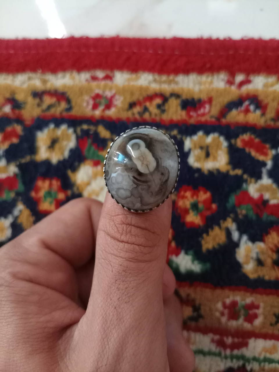 محبس حجر سليماني للبيع
***********
السعر ٦٠ وبيه مجال غير متواجد ع فيس
مكاني نجف
