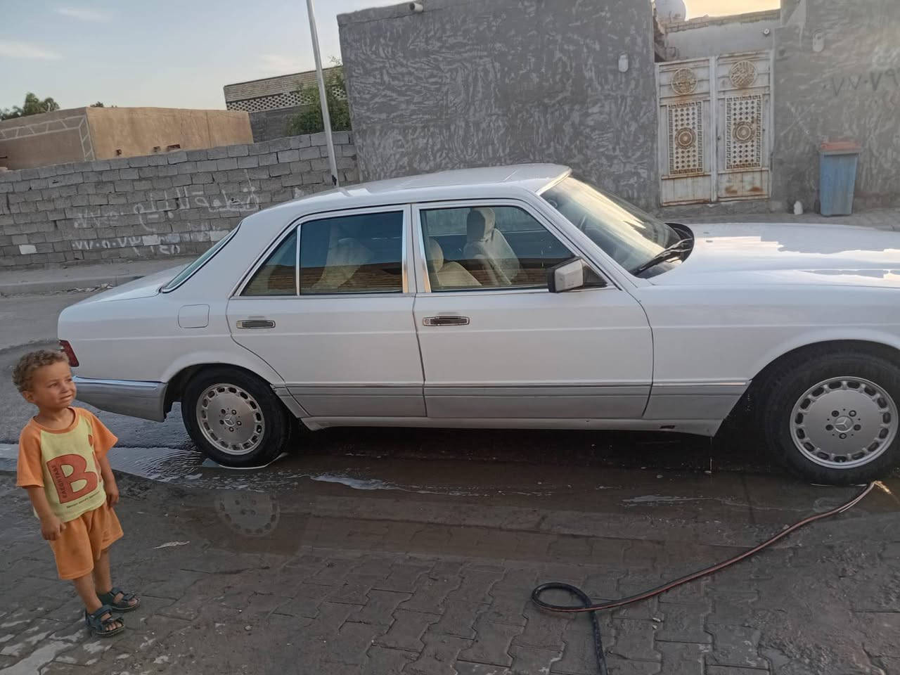 السلام عليكم مارسدس البيع رءاسي 300 موديل 87 مكينه وكير ابلادي عنكبوت رقم وسنويه وهزه بغداد جدد تحويل ثاني يوم سياره بسمي تبريد شغال دبل مروحه دبل فيت بم  ودوخل رصاصي مخمل اربع جام كهرباء كهربائيات كلهه شغاله وبلاديه صدر خلف و مام نضيف قرفه يرادلهه شويه ترتيب قليل منضوم بانزين سنوني مسوي جديد نوزلات وبلاكات وعنكبوت وتانكي كله جديد بداله تخم تاير حته السبير جديد  صبق جماليه مكفولله من المعجون والضربه و الكص (سعر ٦٥) وبيهه مجال ( رقم الاستفسار هاذه الرقم ***********
