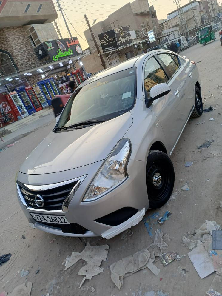 نيسان صني هندي مديل 23 دخول جديد ترقيم جديد سنويه لغايه 31 بيها أربع قطع صبغ فقط بدون دواخل كفاله كير ومحرك تبريد ثلج مكفوله من الضربه رقم اربيل باسم شركه وكاله بسمي ماشيه 27الف حقيقي السعر 113 وبيها مجال قليل مكاني بصره تنومه الاستفسار الاتصال على الرقم *********** البصرة, العراق
