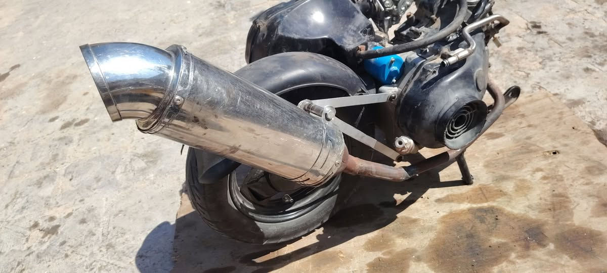 السلام عليكم
فقط الصالنصه للبيع محوره عل ماكس مثل ما بلصوره جيب وشد كدامك *********** متواجد خاص
