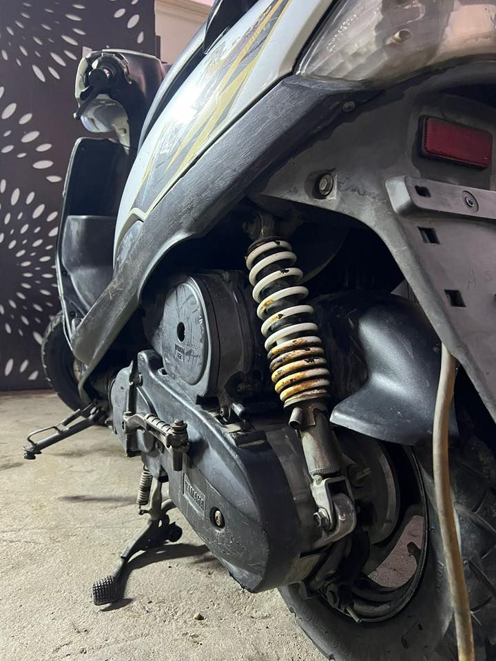 سلام عليكم 
دراجه الله موفقها سعرها 600 الف 
وبيها مجال حك الجيه مابيها نقوصات نكره سلف نكره هندر 
دراجه تاخذها بالك مرتاح مكينه ناعمة ومكفوله كفاله عامه 
مكاني بغداد حي العامل ورقمي ***********
