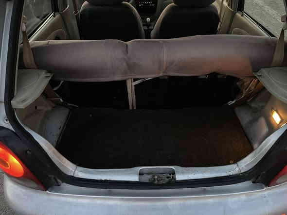 السلام عليكم كيوكيو موديل 2012سيارة جديدة كير محرك خير من الله تخم تاير جديد صدر خلفي امامي جديد سنتر لوك 4بيبان مصفرة غرامة تحويل مباشر مكاني بغداد السعر 33 وبيهة مجال الرقم ***********
