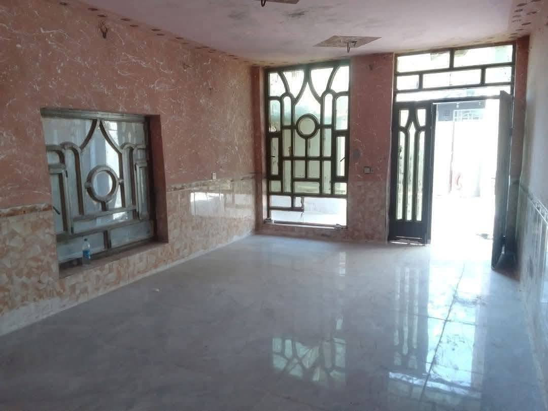 السلام عليكم مكتب عقارات الشمس  مقابيل المستشفى التركي !!!
                         بإدارة ((أحمد الگريطي))
                    
    ☎️***********
                        ☎️***********

🏠دار للايجار مساحه ١٣٠م طابقين يحتوي على غرفه وكليدور مفتوح على المطبخ وصالة ومجمع صحيات وحمام خارجيات وكراج سياه أما الطابق الثاني يحتوي على غرفتين وسطح 

⁦^⁠_⁠_⁠_⁠_⁠_⁠_⁠_⁠_⁠_⁠^⁩⁦(⁠☆⁠▽⁠☆⁠)⁩⁦(⁠☆⁠▽⁠☆⁠)⁩⁦^⁠_⁠_⁠_⁠_⁠_⁠_⁠_⁠_⁠_⁠^⁩

🌎 الموقع شارع 80 حي العسكري قريب جدا من شارع 

⁦^⁠_⁠_⁠_⁠_⁠_⁠_⁠_⁠_⁠_⁠^⁩⁦(⁠☆⁠▽⁠☆⁠)⁩⁦(⁠☆⁠▽⁠☆⁠)⁩⁦^⁠_⁠_⁠_⁠_⁠_⁠_⁠_⁠_⁠_⁠^⁩

💸💰 قيمة الإيجار 300
