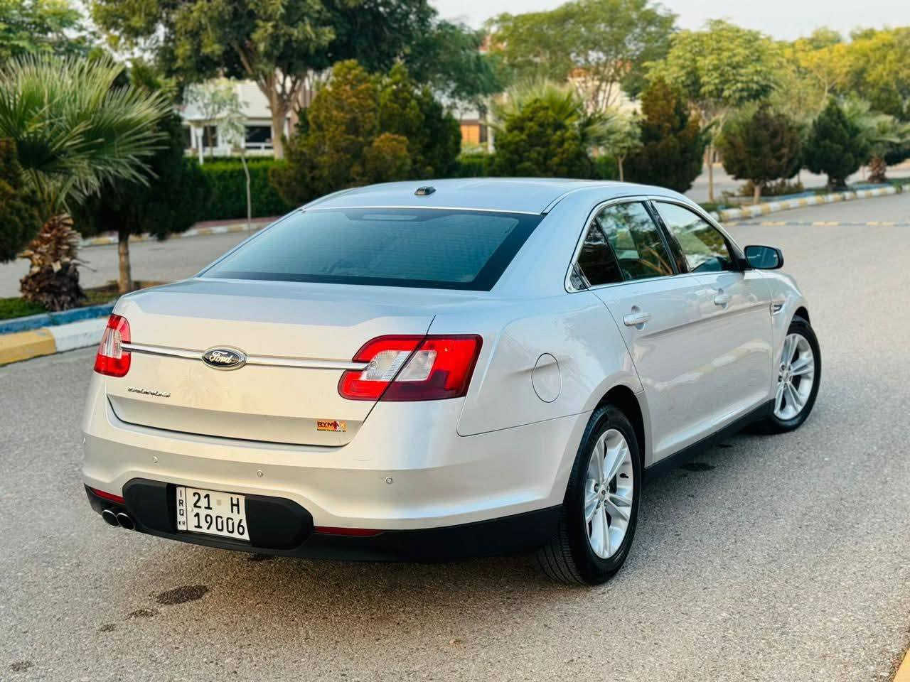 سلام عليكم
*********** 

سعر ( 150 ) وبي مجال 

~~~~~~~~~~~~~~~~~~~~~

من رخصة الادمن المحترم 

اخوية اقرا تفاصيل قبل مااتخابر 

فورد تورس موديل ( 2012 ) ، رقم سليمانية الدولي بسمي 

بدون صبغ بدون تبديل 

سونار ناشرة وية صور 

كير و محرك ممفتوح ع وضع شركة 

.................................

محرك( 6 ) سلندر 

كير اوتو 

تبريد تدفئة شغال 

حساس خلفي 

لايتات زنون اصلي 

جامات صفاح كهربائي شغال 

كشن كهرباء 

تحكم استيرن 

اربع جامات كهربائي شغال 
كهربائياتة كلة شغال 
كود ع باب 
باتري جديد 
صدر امامي خلفي جديد 
شرط تحويل 
رقم و سنوية جديد
مكان سيارة ديالى خانقين 🏠
