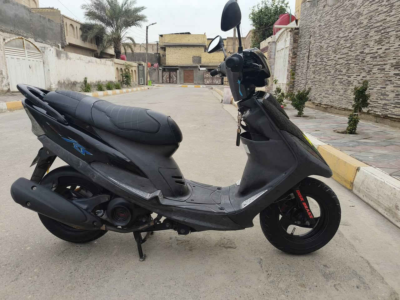 ماكس RS للبيع
دراجه على وضع البلادي اي تبديل ما بيها 
احلى من صور مكفوله من كلشي 
السعر 850 الف 
***********
