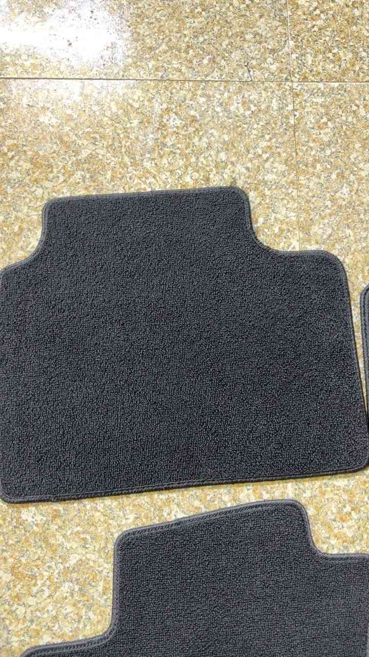 السلام عليكم ارضيات كي 4 2025 اصلي مكاني الناصريه السعر 50 وبيه مجال ***********
