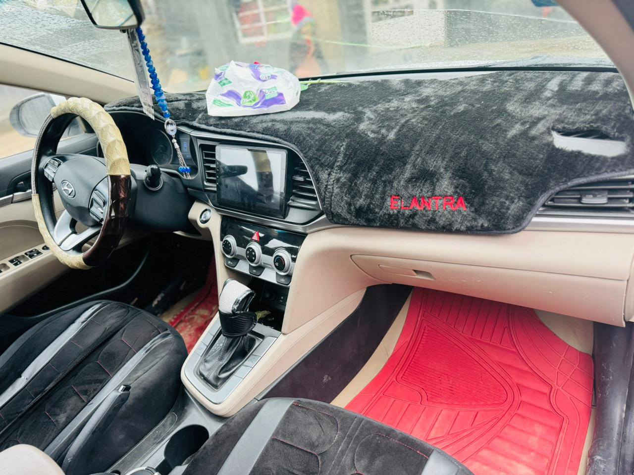 الانترا 2019 وجه عشرين مكفوله فول مواصفات بس بيه بارد بسيط بلجنطه السعر 167 وبيه مجال مكاني بابل كفل السياره بسمي  ***********
